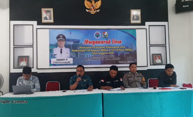 
					Pj.Kades Adolang Dhua Hasmuddin.SP Membuka Acara Musdes Untuk Menyusunan RKPDes Tahun 2025 Di Aula Kantor Desa Kamis 11/07/2025.