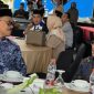 Foto Gubernur Sulbar SDK Bersama Buapti Majene AST di Acara Buka Bersama Seluruh Pengurus Demokrat, Hotel Maleo Minggu 23/3/2025